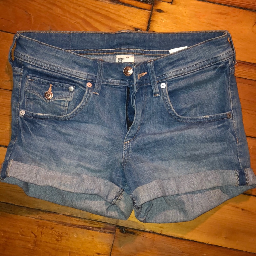 Light wash Denim shorts